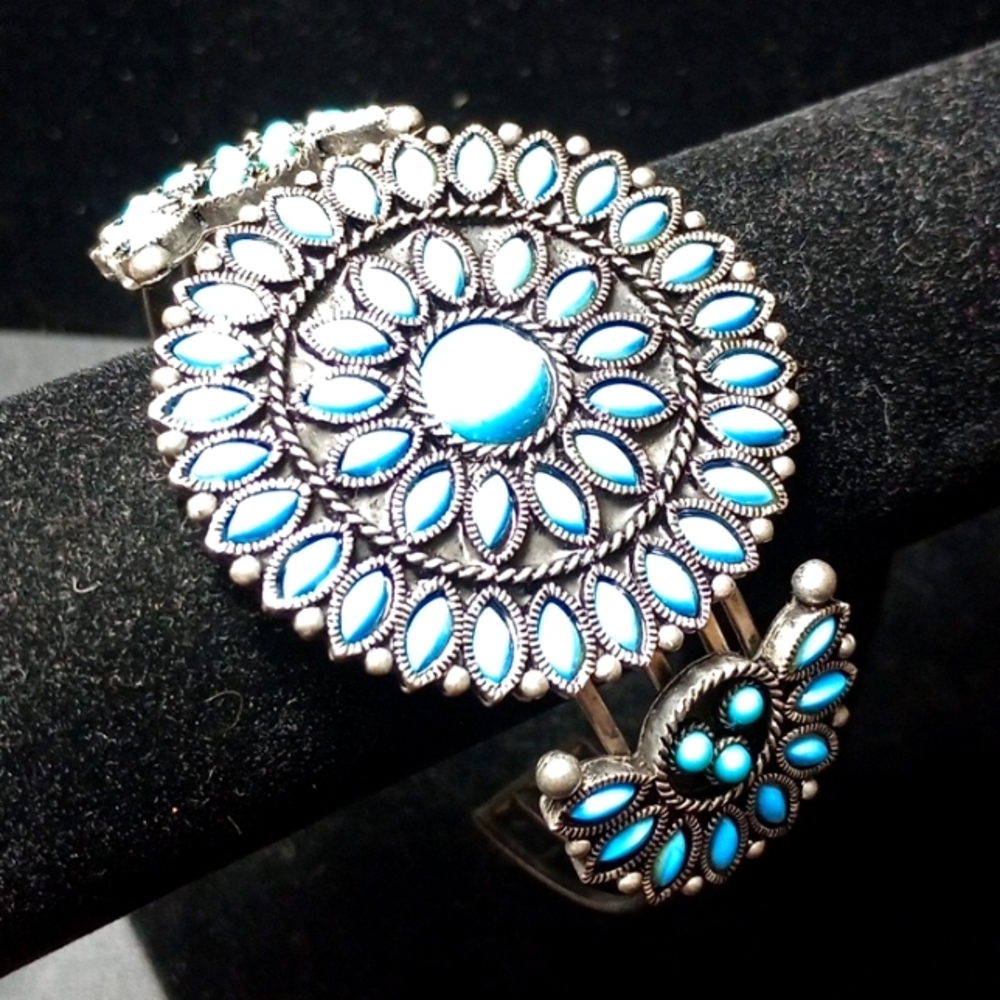 Vintage cuff bracelet